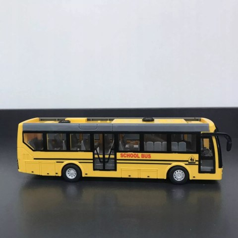 Szkolny autobus zdalnie sterowany akumulator ładowarka 9933-2 Szkolny autobus zdalnie sterowany akumulator ładowarka 9933-2